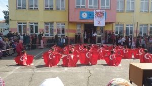 7A Yapı Market 23 Nisan’da çocukların mutluluklarına ortak oldu.