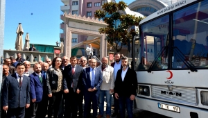 Vali İsmail Ustaoğlu’ndan Kan Bağışına Destek