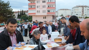 Emek Mahallesinde İftar Coşkusu