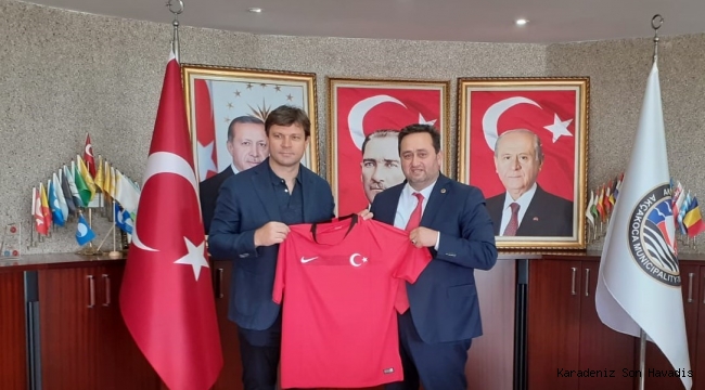 Ertuğrul Sağlam Başkan Okan Yanmaz'ı Ziyaret Etti