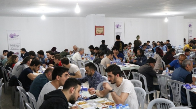 İftar Sofrasına Yoğun İlgi