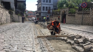 Tarihi Çarşı Asmazlar Caddesinde Çalışmalar Sürüyor