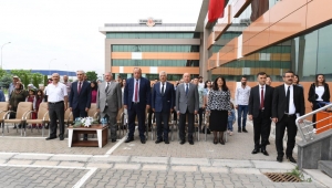 Kayseri OSB Teknik Koleji'nde Mezuniyet Heyecanı..