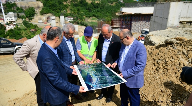 Ulaştırma ve Altyapı Bakanı Mehmet Cahit Turhan Trabzon'da