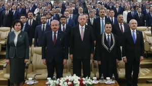 Cumhurbaşkanı Erdoğan, Anayasa Mahkemesi üyesi Menteş'in yemin törenine katıldı