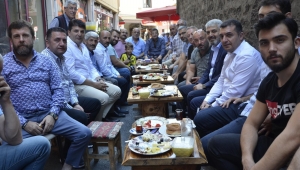 Günnar, Pazarkapı'da Esnaf ve Vatandaş Ziyaretinde...