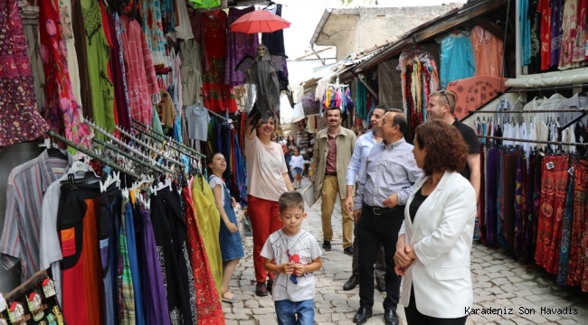 Başkan Köse Çarşı Esnafını Ziyaret Etti