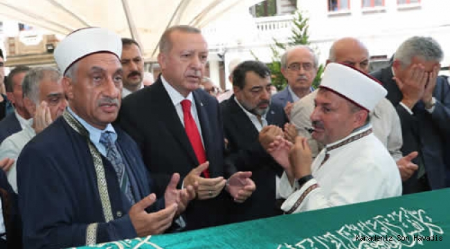 Cumhurbaşkanı Erdoğan, Prof. Dr. Emin Işık’ın cenaze törenine katıldı
