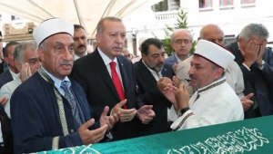 Cumhurbaşkanı Erdoğan, Prof. Dr. Emin Işık’ın cenaze törenine katıldı