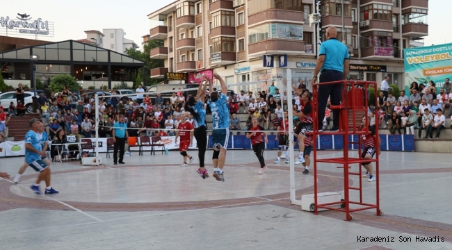 Dostluk ve Kardeşlik Voleybol Turnuvasında Şampiyon Belli Oldu