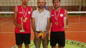 Melikgazi Spor Kulübü oyuncuları Türkiye şampiyonu oldu