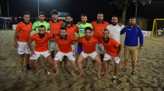 Plaj Futbolunda Kupa Dülger Pansiyonun