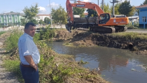 Sarı, İlçede Hasar Gören Yerleri Gezdi