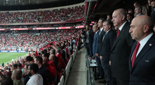 Cumhurbaşkanı Erdoğan, Türkiye-Andorra millî maçını izledi