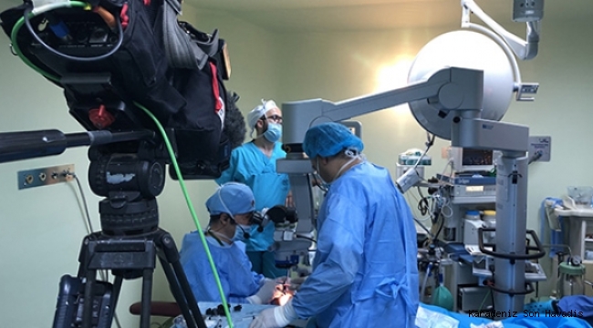 Dünyaya 'naklen ameliyat' gerçekleşti! Türk cerrahisi sesini duyurdu