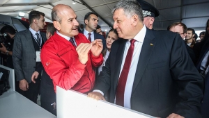  İçişleri Bakanı Süleyman Soylu, Teknofest'i TRAGGER T-Car ile gezdi