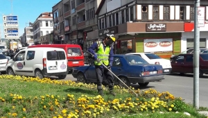 Temizlik İşleri Aralıksız Çalışıyor
