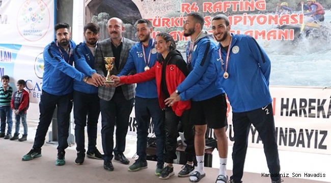 ÇAYKURSPOR RAFTİNG TAKIMI VAN’DA TÜRKİYE İKİNCİSİ OLDU