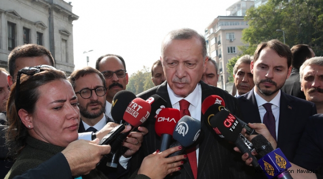 Cumhurbaşkanı Erdoğan, Cuma namazını Dolmabahçe Bezm-i Alem Valide Sultan Camisi'nde kıldı
