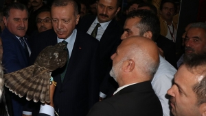 CUMHURBAŞKANI ERDOĞAN RİZE STANDINI ZİYARET ETTİ…