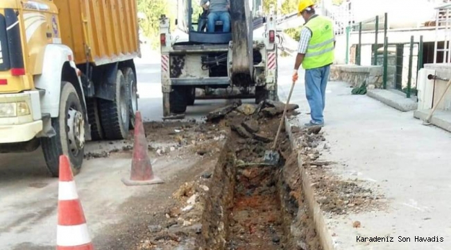 Esentepe’de Yağmur Suyu Hattı Çalışmaları Sürüyor