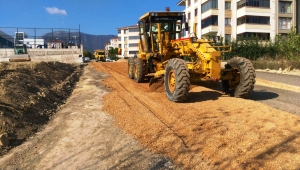 Fen İşleri Yol Yapım ve Onarım Çalışmaları Sürüyor