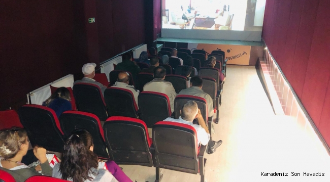 RUH SAĞLIĞI DANIŞANLARININ SİNEMA KEYFİ