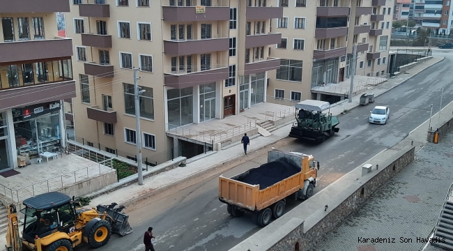 Asfalt Çalışmaları Devam Ediyor
