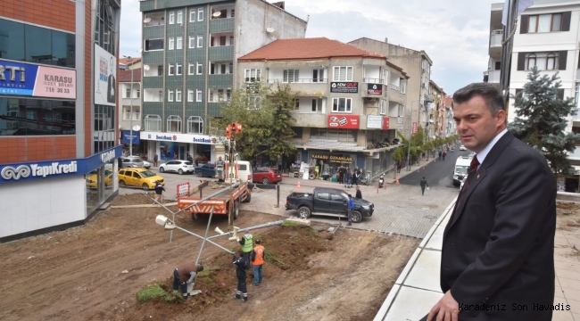 “Karasu’da Yol ve Çevre Düzenleme Çalışmaları Hız Kesmeden Devam Ediyor”