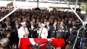 MÜMTAZ SOYSAL SON YOLCULUĞUNA UĞURLANDI