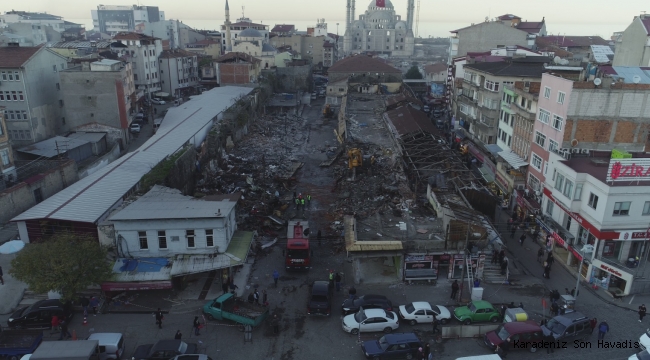 Trabzon Büyükşehir Belediyesi ‘Kadınlar Hali’nin yıkım çalışmalarına başladı.