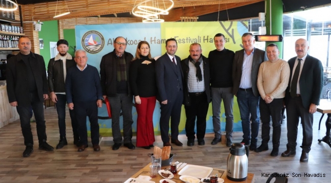 Başkan Yanmaz'dan İş Adamlarına Plaket