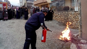 İtfaiye Müdürlüğünden Öğrencilere Tatbikat