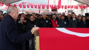 Cumhurbaşkanı Erdoğan, şehit Uzman Çavuş Emre Baysal’ın cenaze törenine katıldı