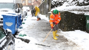 RİZE BELEDİYESİ KARLA MÜCADELEDE TÜM ARAÇLARINI SEFERBER ETMİŞ DURUMDA…