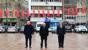 ÇANAKKALE ZAFERİ VE ŞEHİTLERİ ANMA GÜNÜ NEDENİYLE TÖREN DÜZENLENDİ