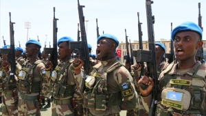 Komando Temel Eğitimi Alan Somali Askerleri için Mogadişu’da Somali Silahlı Kuvvetlerine Teslim Töreni Gerçekleştirildi