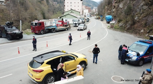 Rize' de Kontroller Esnasında Yüksek Ateş Tespit Edilen 5 Kişi Ev İzolasyonuna Gönderildi