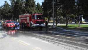 Sakarya'da meydan ve caddeler yıkanıyor