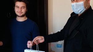 Akif Baydemir’e İstediği Kitaplar Ulaştırıldı