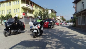 BAYRAM KORTEJİ HENDEK’E NEŞE KATTI