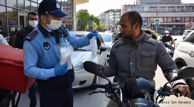 SAMSUN BÜYÜKŞEHİR’DEN VATANDAŞLARA ÜCRETSİZ MASKE