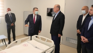 Cumhurbaşkanı Erdoğan, İstanbul'da yapımı devam eden hastaneleri inceledi