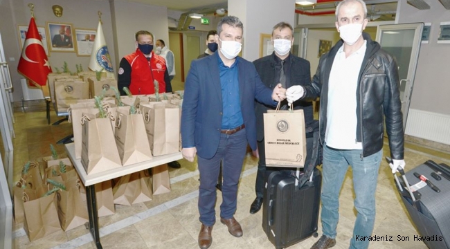 Karantina Süreci Dolan Misafirler Fidanlarla Uğurlandı…