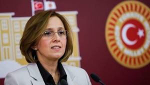 MHP'li Deniz Depboylu: Anneler Gününü Kutladı