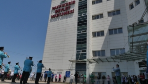SAĞLIK ÇALIŞANLARINA MORAL KONSERİ