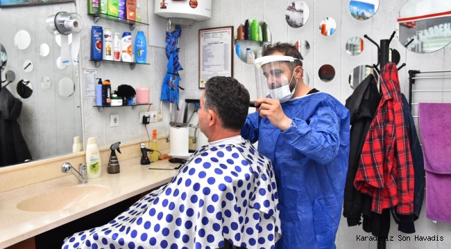 TRABZON BÜYÜKŞEHİR’DEN SİPERLİK MASKE DESTEĞİ