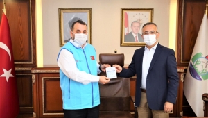 RİZE VALİSİ BU YILDA KURBANINI TÜRKİYE DİYANET VAKFINA BAĞIŞLADI