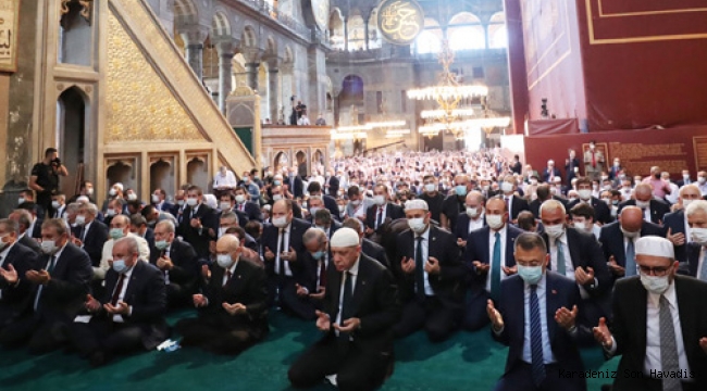 Ayasofya, 86 yıl sonra ibadete açıldı