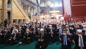 Ayasofya, 86 yıl sonra ibadete açıldı
